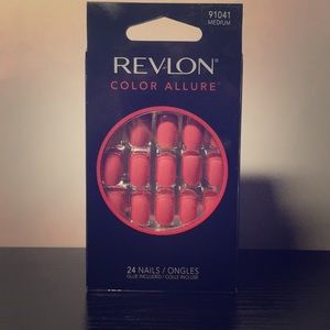 Revlon| Color Allure Nails